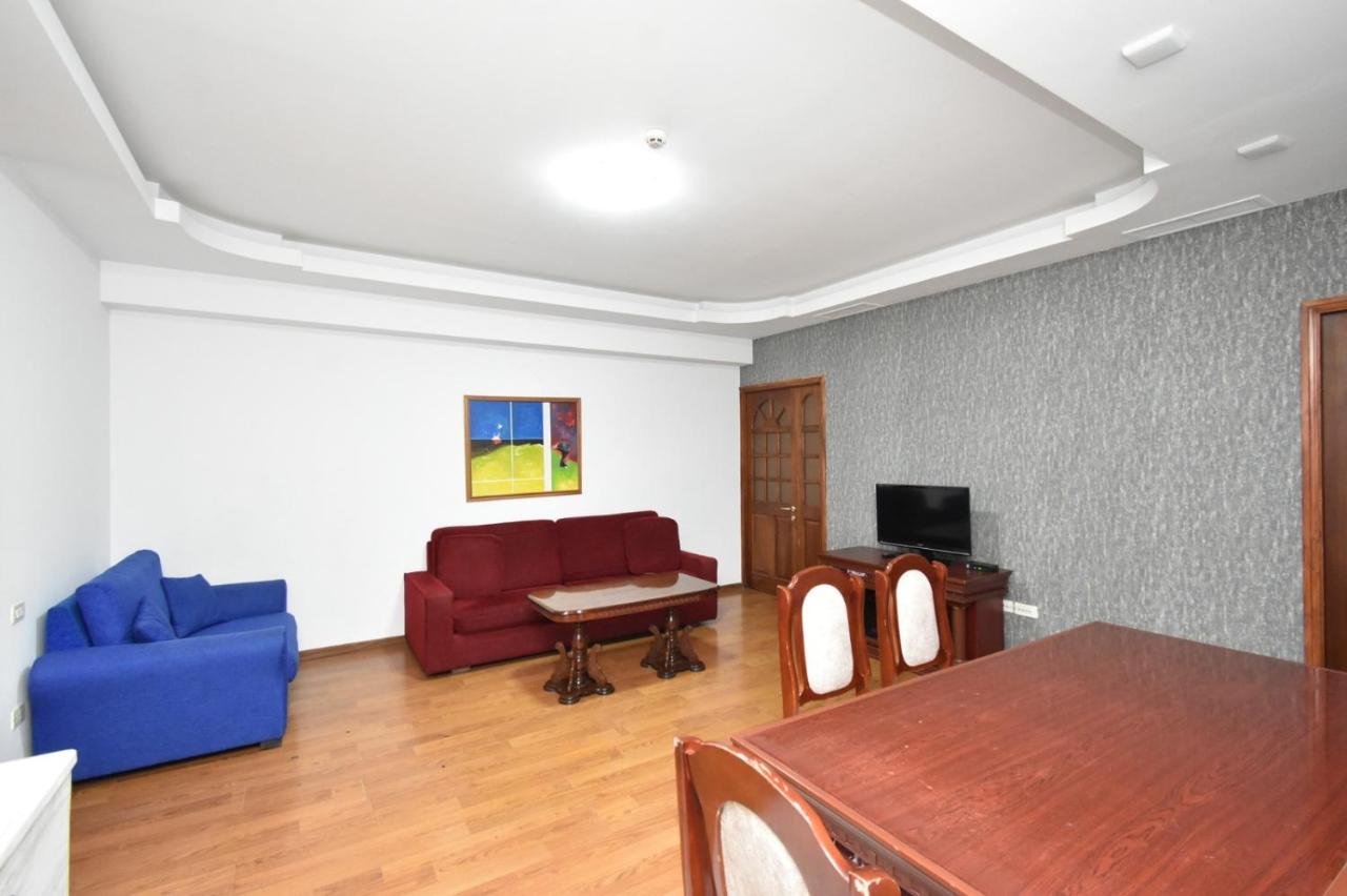 Armenak Apartments N20 Γιερεβάν Εξωτερικό φωτογραφία